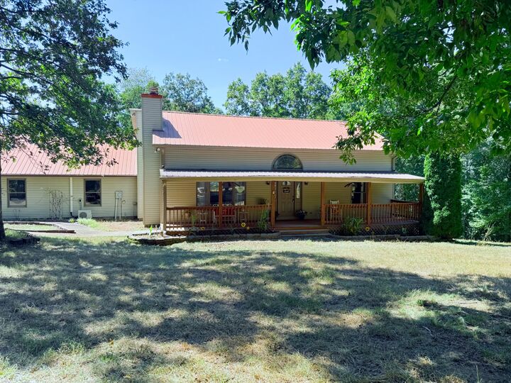 Property Photo:  187 Th Hooper Ln  TN 37101 