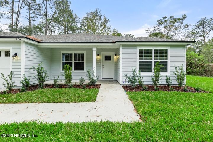 Property Photo: 5041 Kalmia Street FL 32068