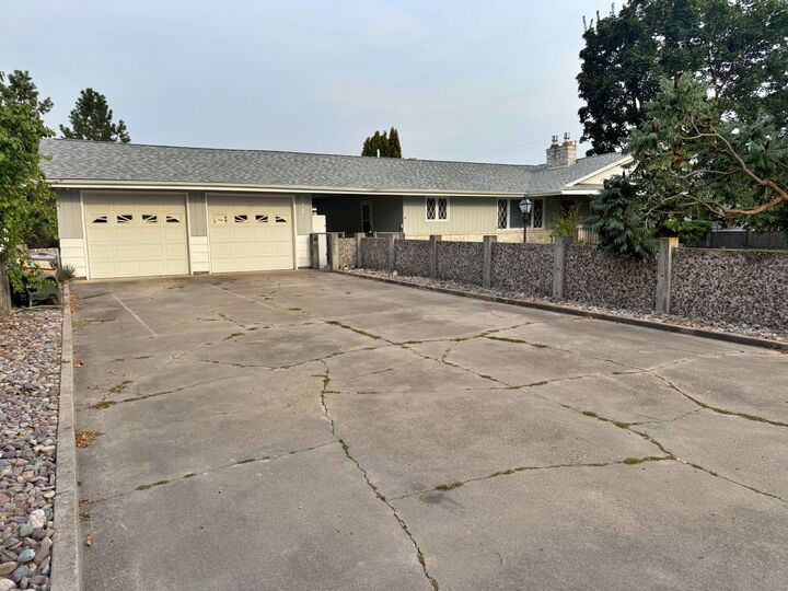 Property Photo:  612 N Curtis Street  MT 59801 