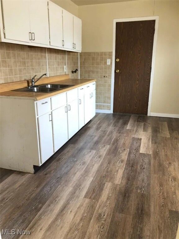 Property Photo: 4416 E 144th Street OH 44128