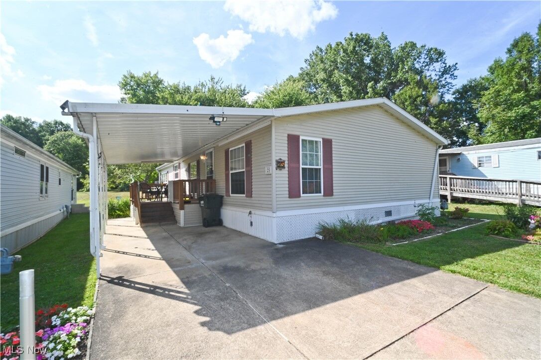 Property Photo:  25 Dogwood Drive  OH 44609 