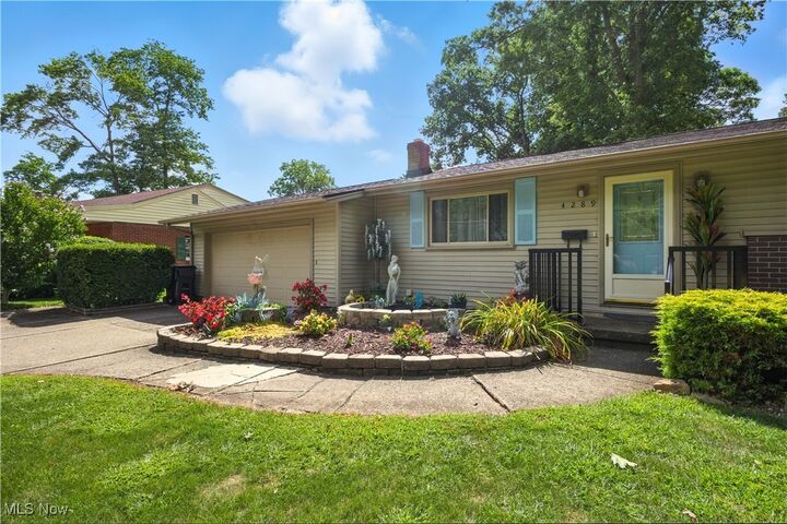 Property Photo: 4289 Wedgewood Drive OH 44511