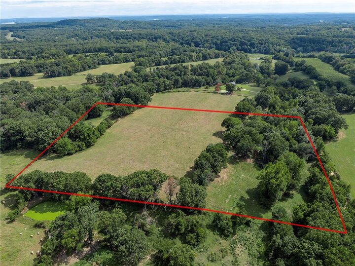 Property Photo: 13302 Byler Road AR 72732