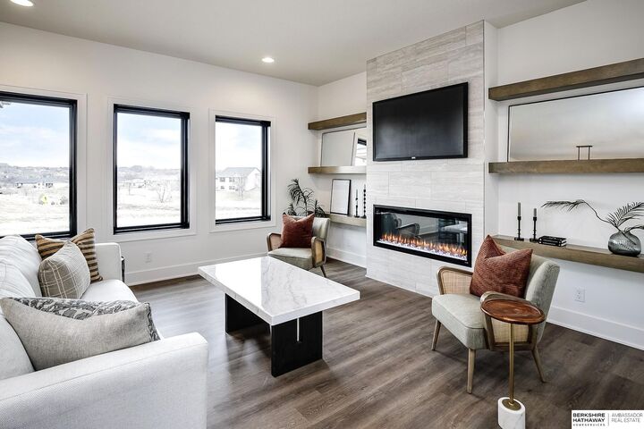 Property Photo: 20617 Hartman Avenue NE 68022