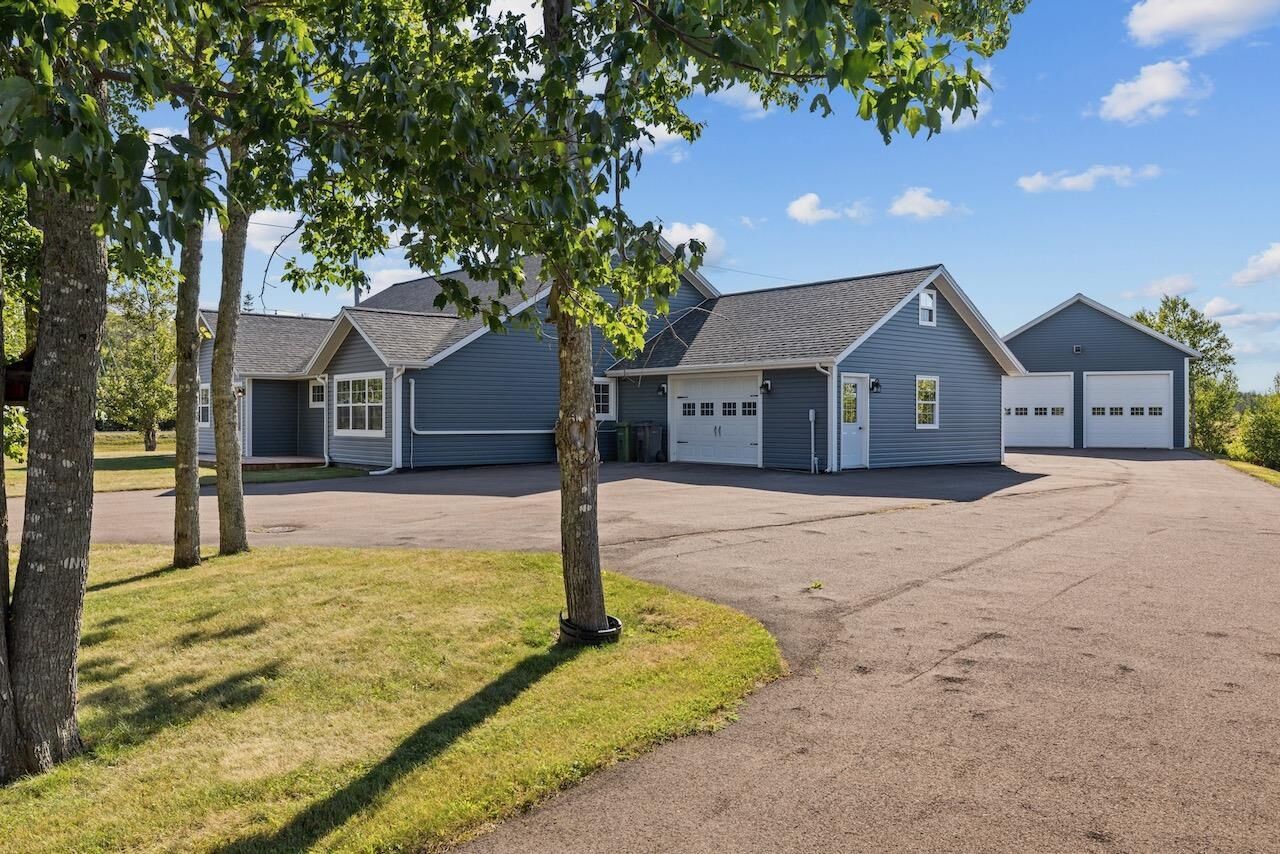 Property Photo:  9 Lakeside Road  PE C0A 1S0 