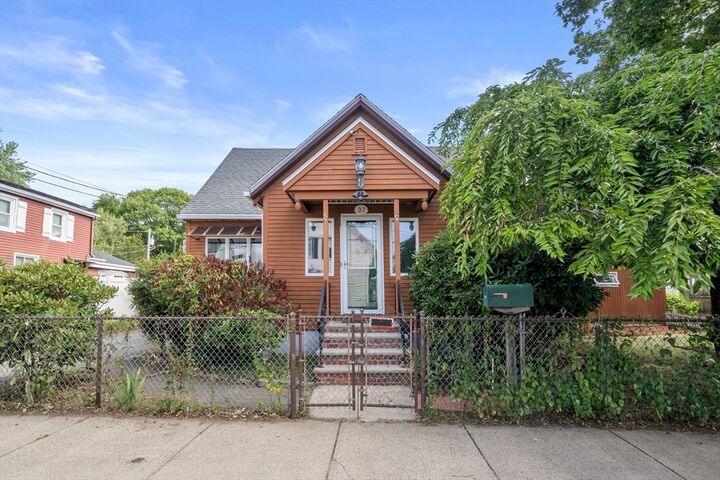 Property Photo: 37 Arbor St MA 01902