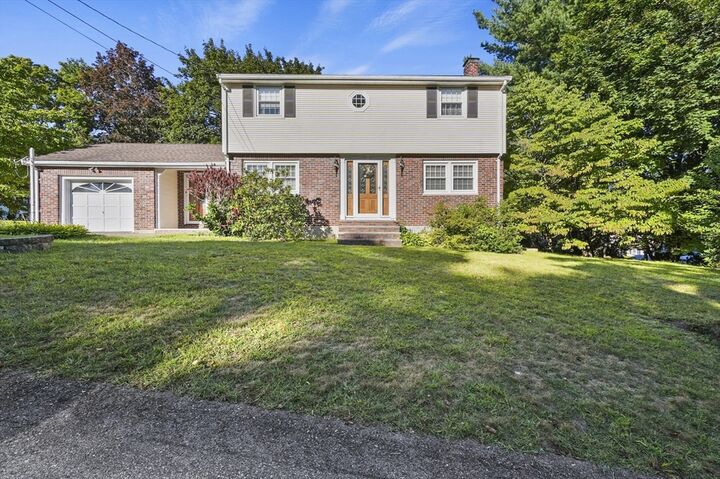 198 Trull Lane E  Lowell MA 01852 photo