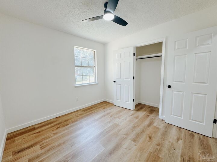 Property Photo: 4381 Santa Villa Dr FL 32571