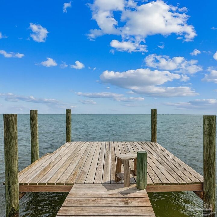 Property Photo:  4809 Soundside Dr  FL 32563 