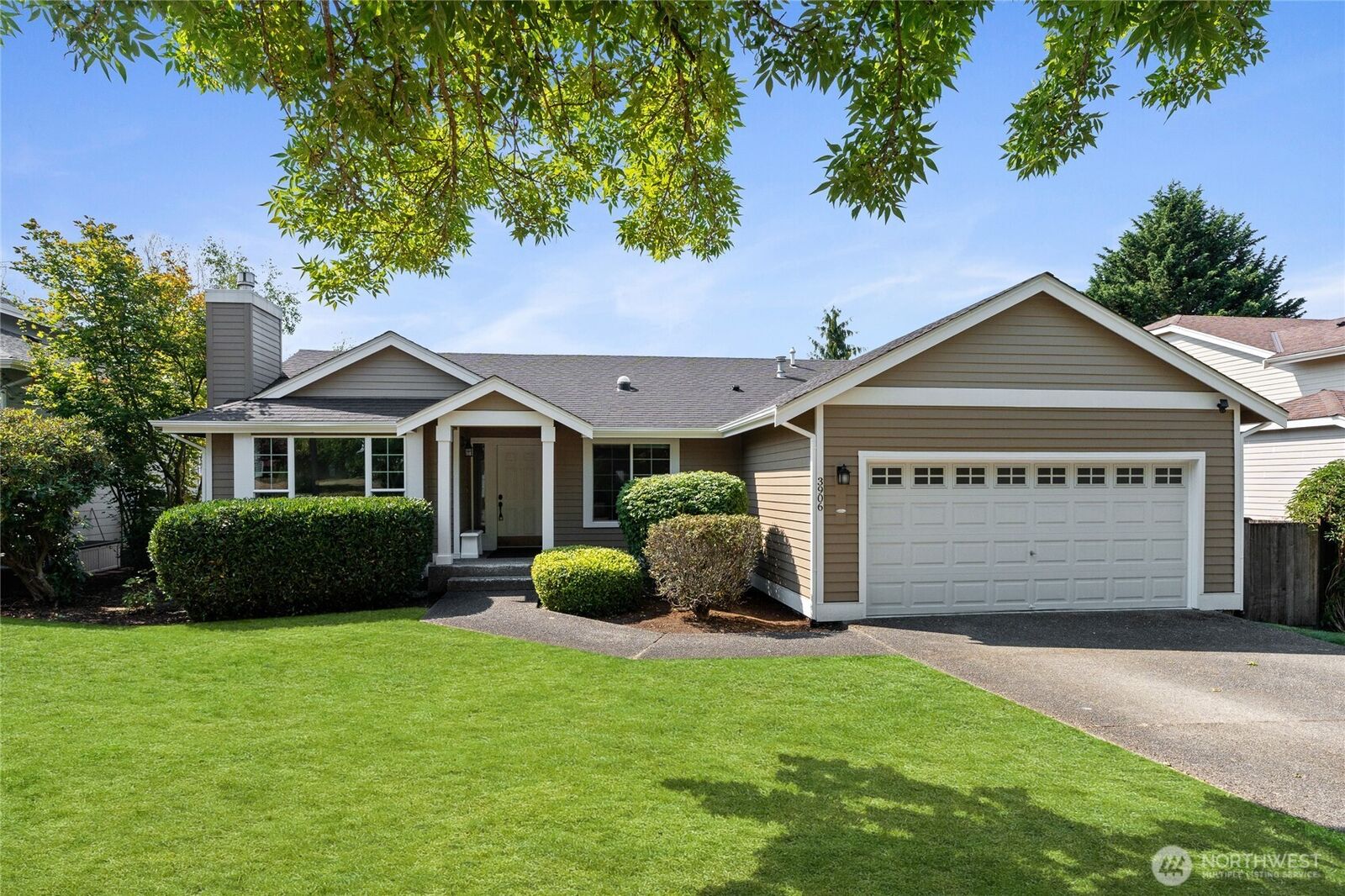 Property Photo: 3906 47th Avenue NE WA 98422