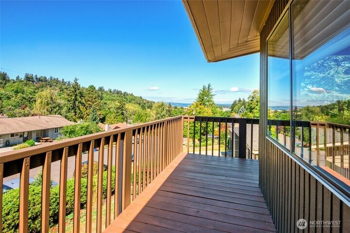 Property Photo: 3736 79th Avenue SE WA 98040