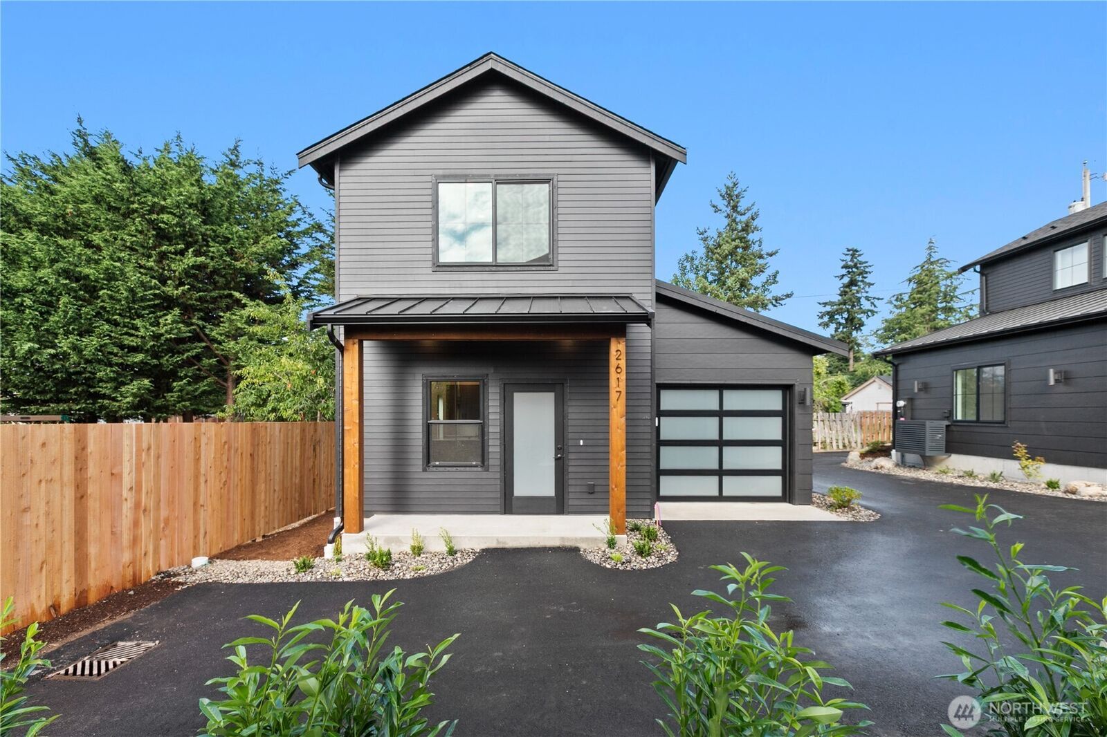 Property Photo:  2617  Woburn Street  WA 98226 