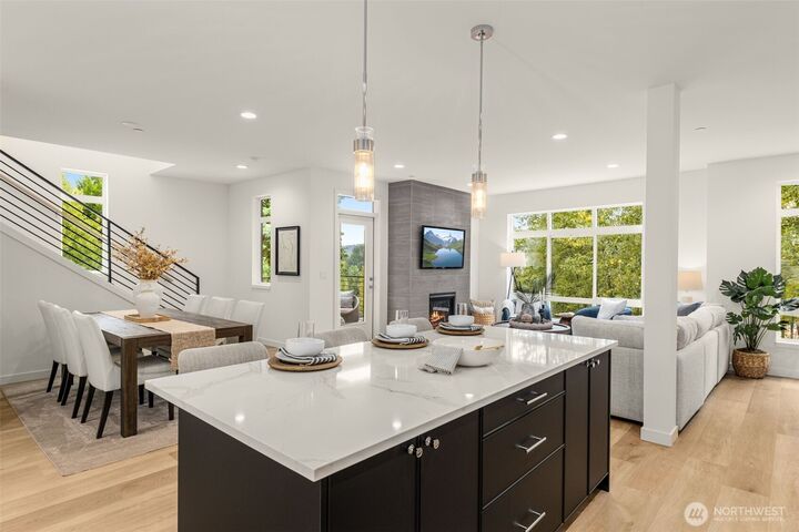 Property Photo: 16006 Main View Lane NE WA 98019