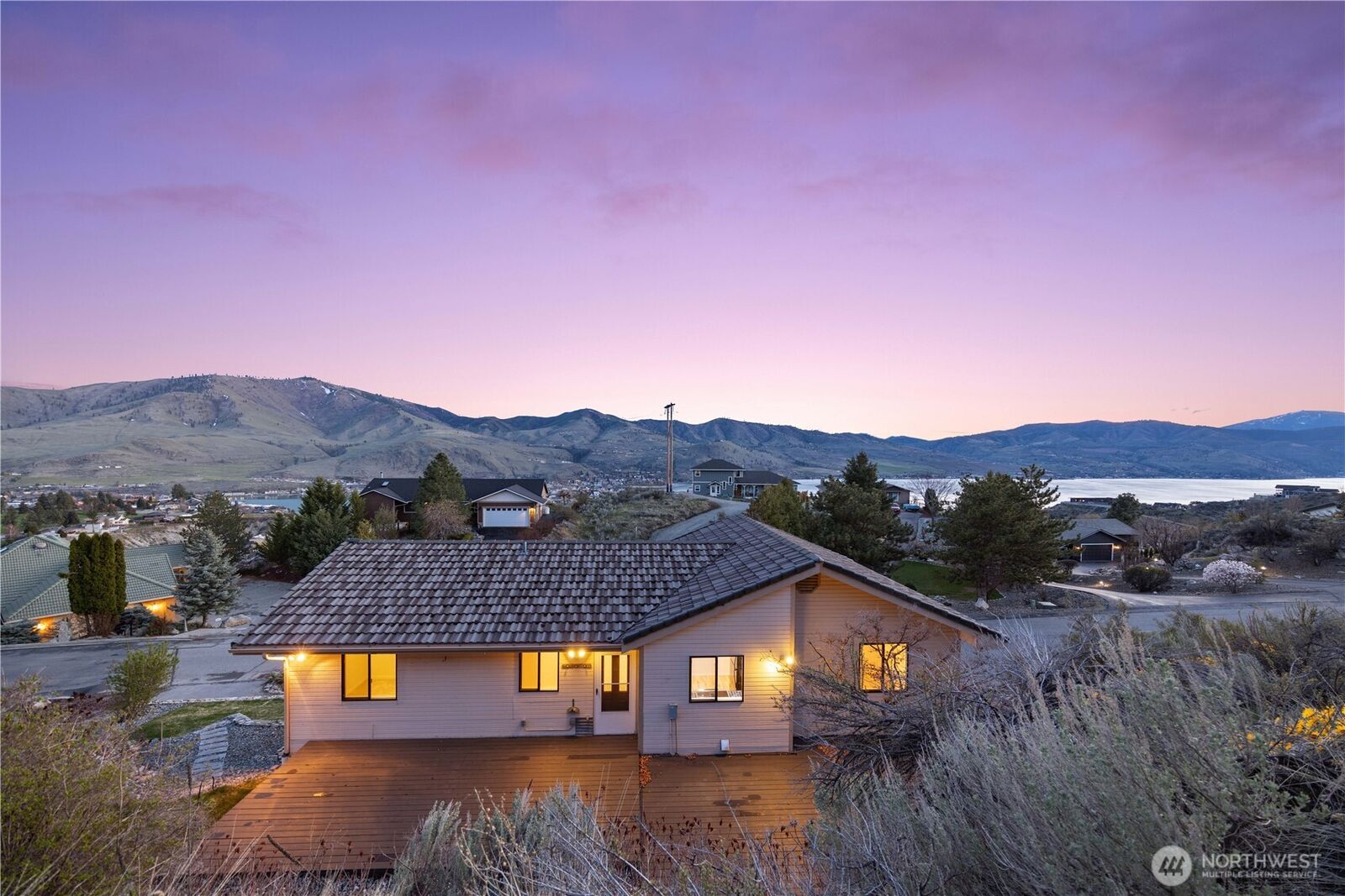 Property Photo: 133 Long Drive WA 98816