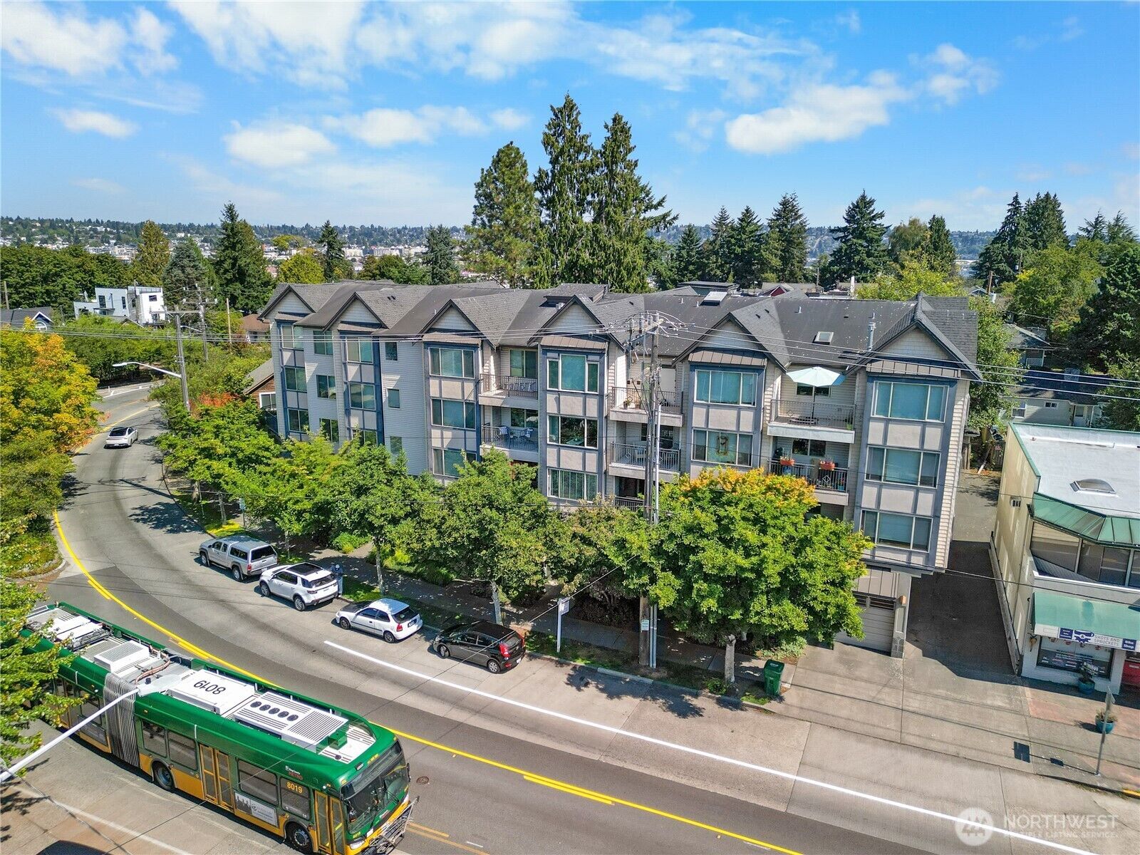 Property Photo: 3121 W Government Way 302 WA 98199