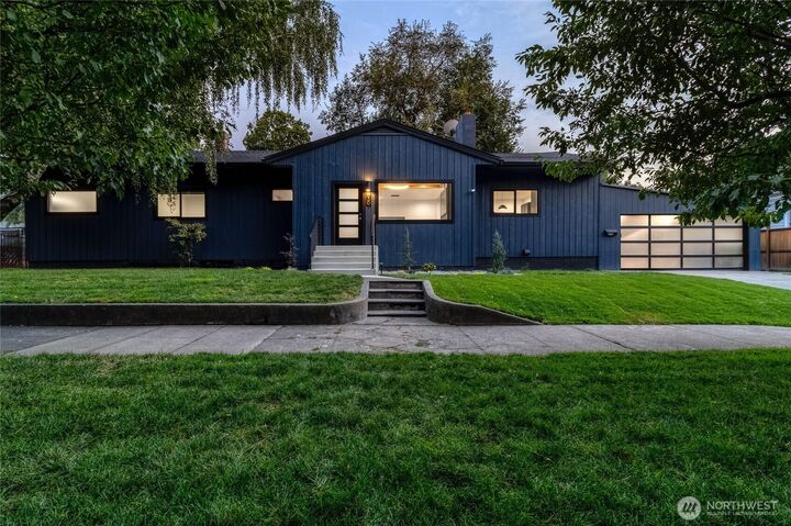 Property Photo: 830 Hobson Street WA 99362