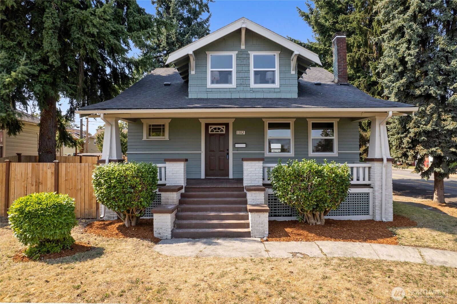 Property Photo: 1102 S Ainsworth WA 98405