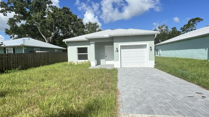 2465 87th Avenue  Vero Beach FL 32966 photo