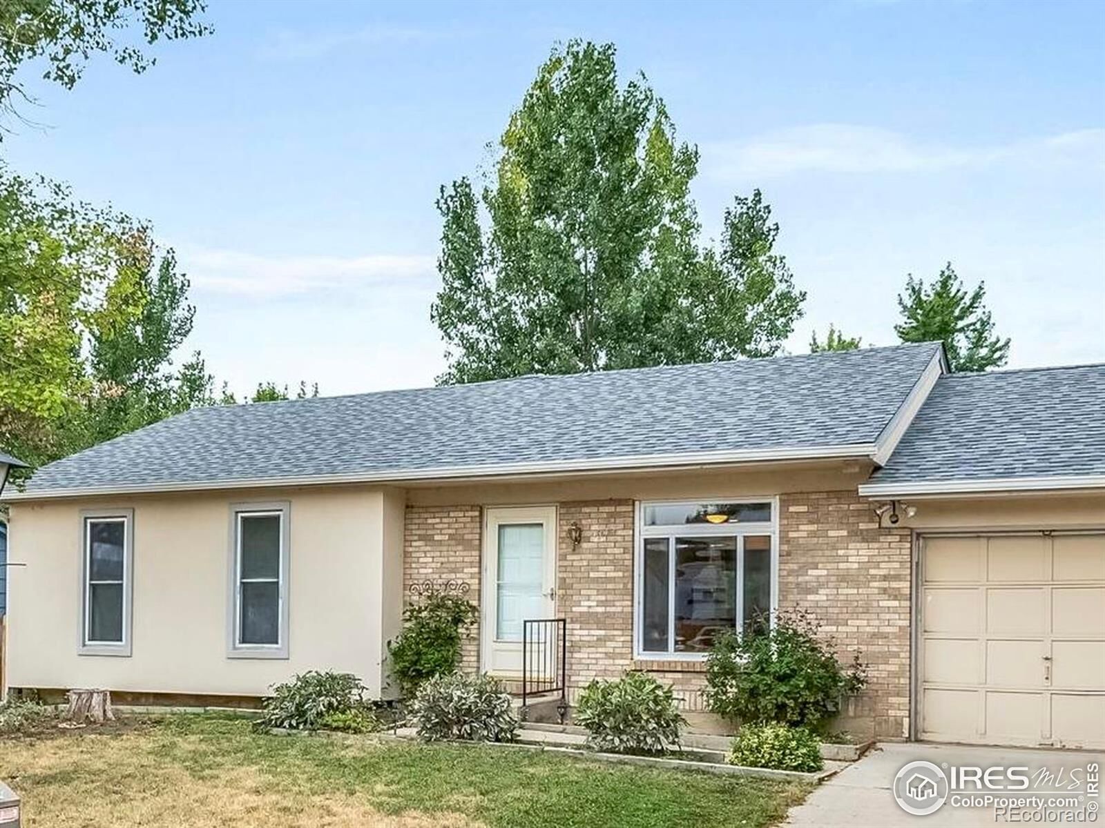Property Photo:  2345 Bowen Street  CO 80501 