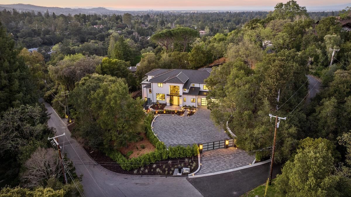 Property Photo:  89 Tallwood Court  CA 94027 