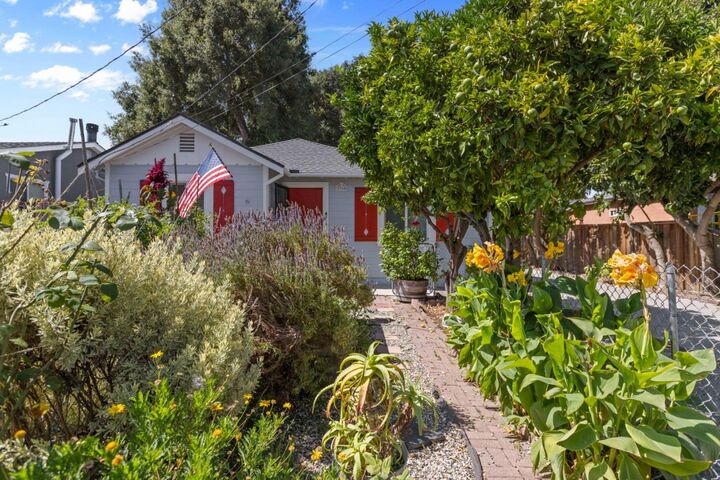 Property Photo: 2760 Marlborough Avenue CA 94063