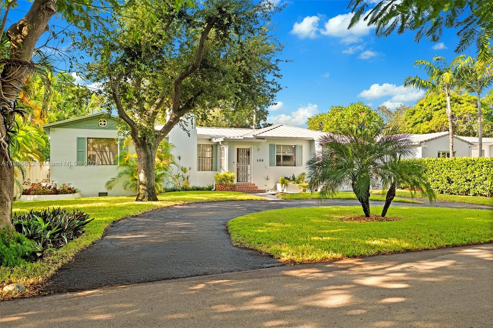 Property Photo: 430 NE 52nd Ter FL 33137