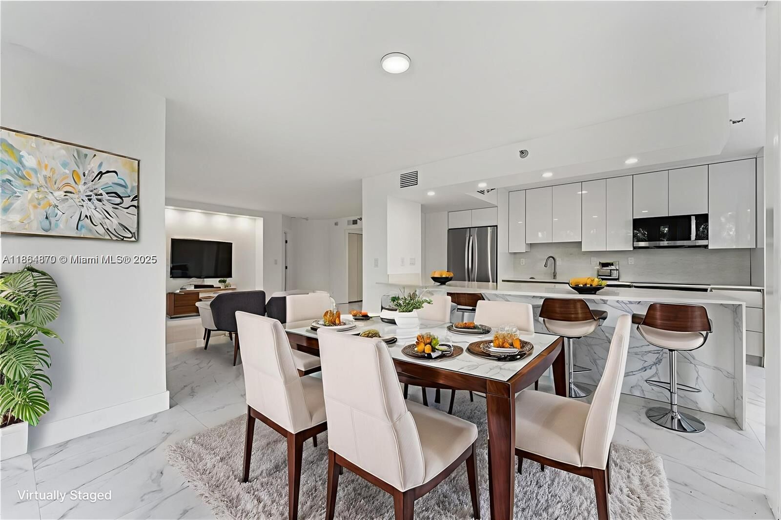 Property Photo:  19101 NE 36th Ct 206  FL 33180 