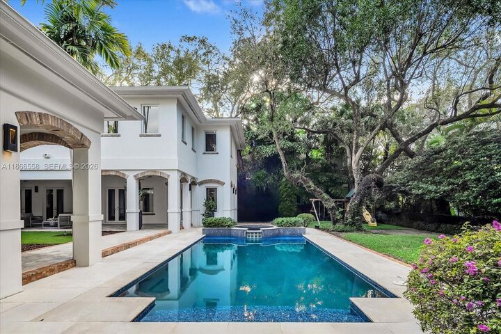 Property Photo:  2820 Brickell Ave  FL 33129 