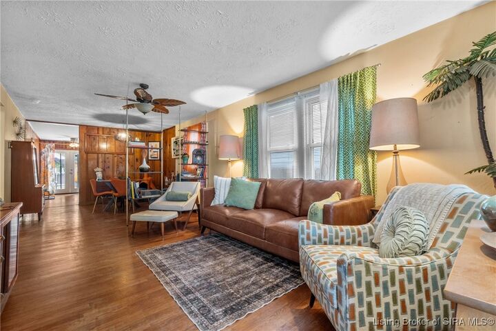Property Photo: 1014 Howard Avenue IN 47130