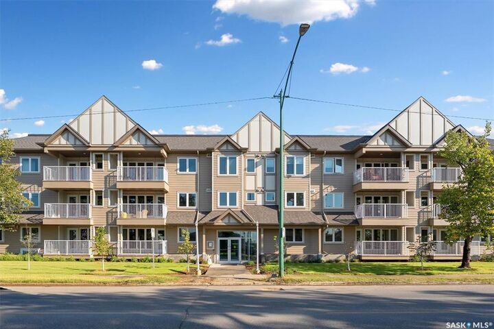Property Photo: 318 108th Street W 307 SK S7N 1P8