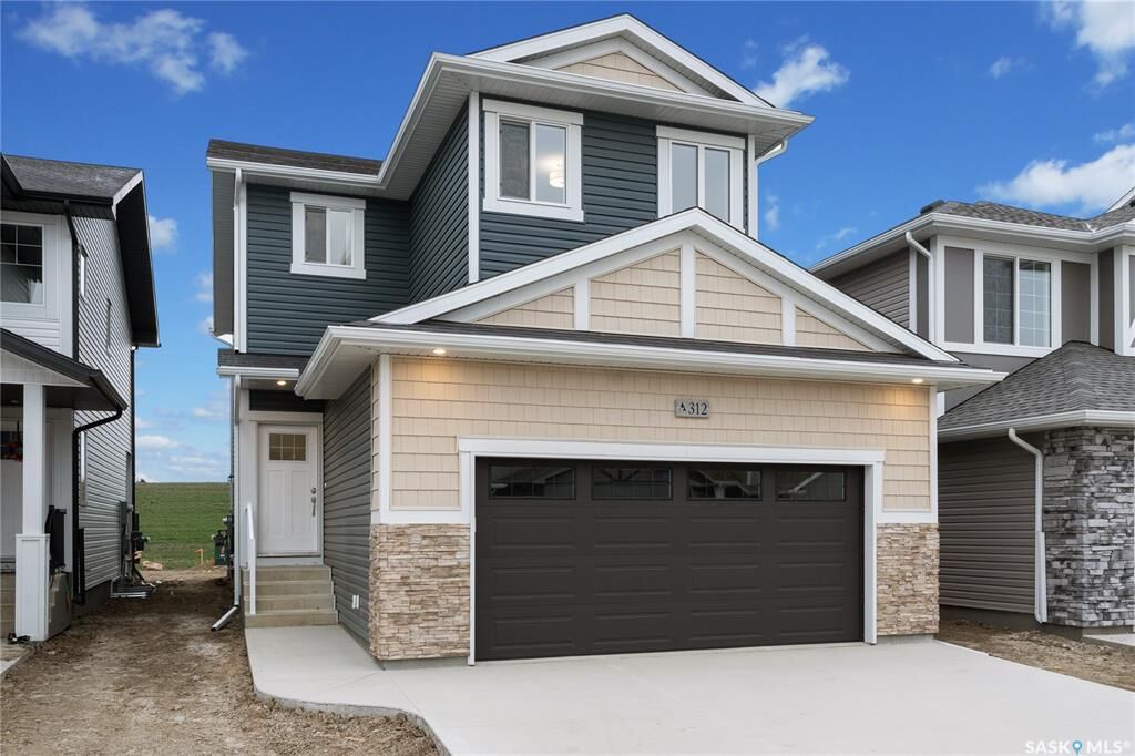 Property Photo: 527 Asokan Avenue SK S7V 1W1