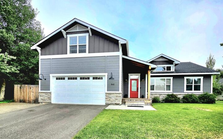 941 Eastridge Dr  Hailey ID 83333 photo