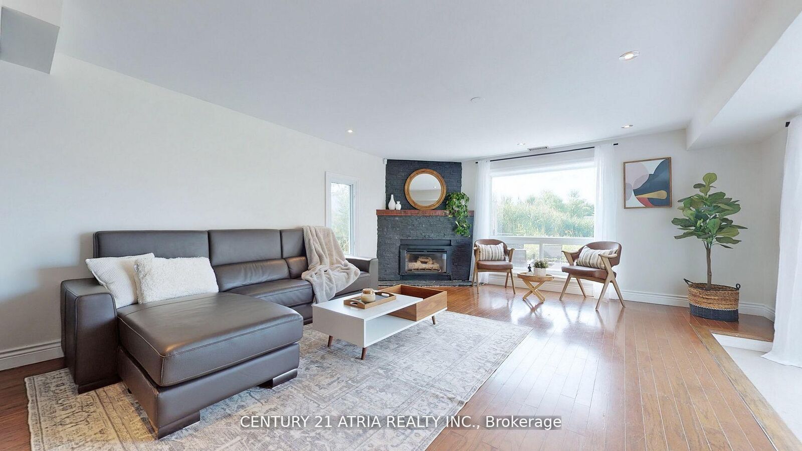 Property Photo: 175 Riveredge Drive ON L4P 2P4