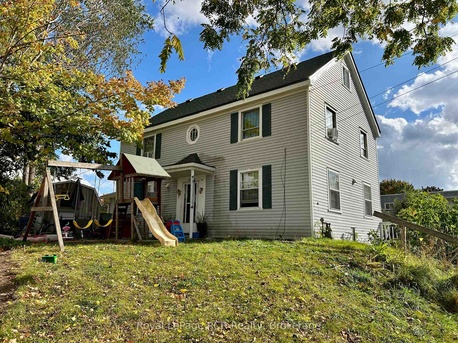 Property Photo:  307 Prince (Lane) Street  ON N0G 2V0 