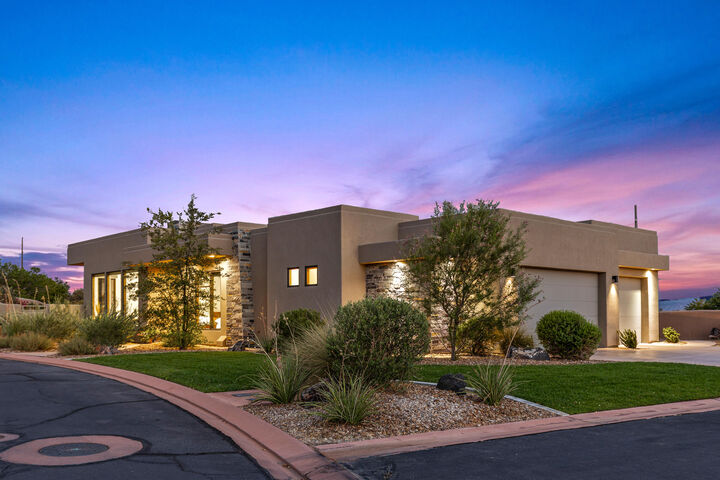 2090 N Tuweap Dr #13  St George UT 84770 photo