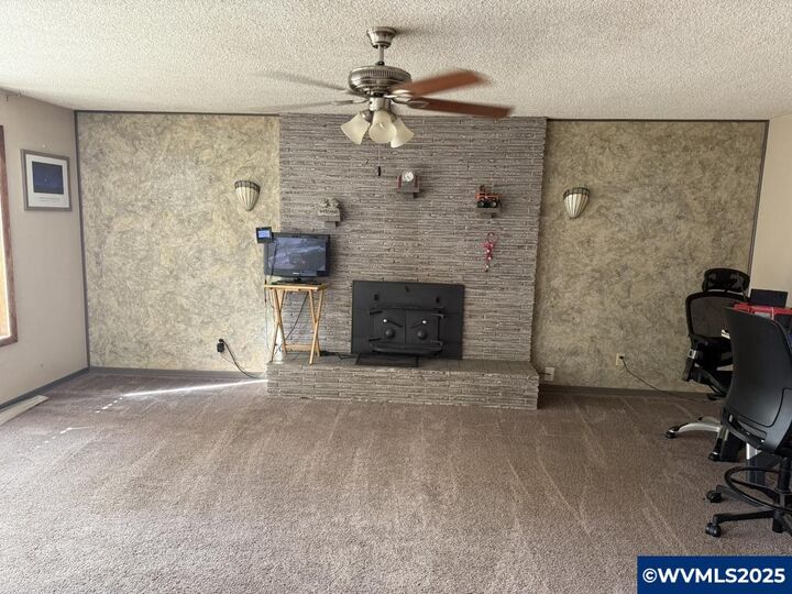 Property Photo: 3660 48th Av OR 97305
