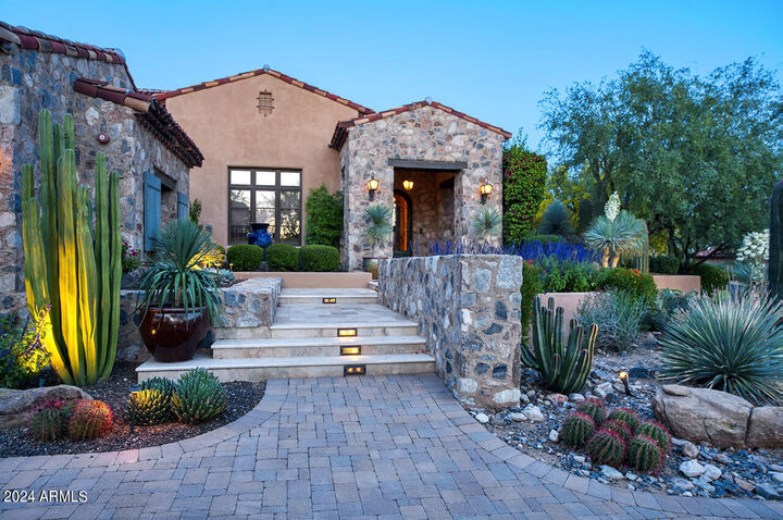 Property Photo: 18651 N 101st Place AZ 85255