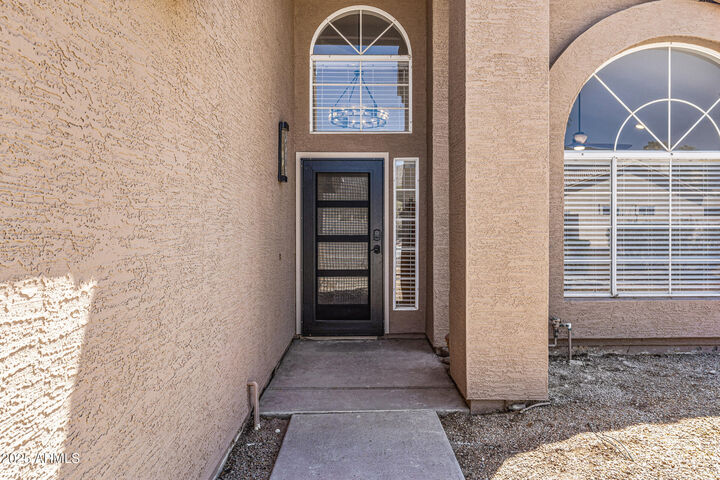 Property Photo: 1419 W Thunderhill Drive AZ 85045