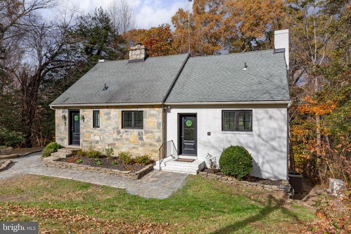 Property Photo:  6033 Whipsawason Road  VA 22485 