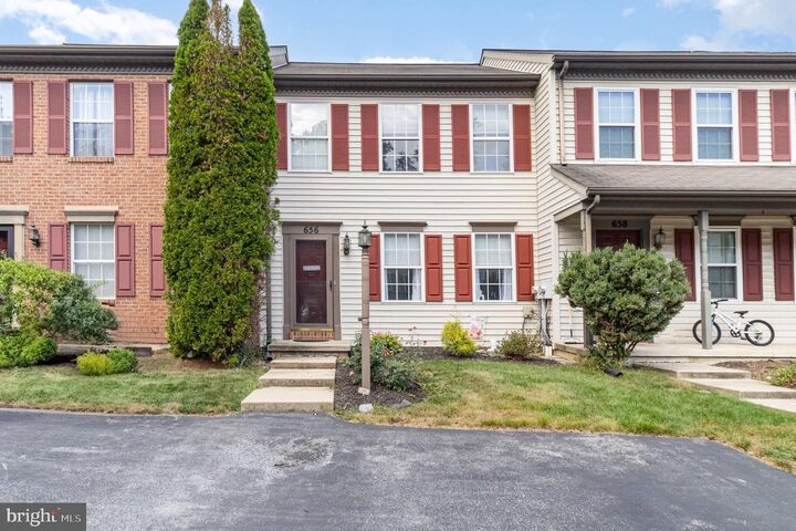 Property Photo: 656 Rockwood Drive PA 17022
