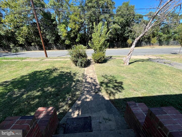 Property Photo: 406 Summit Street VA 22401
