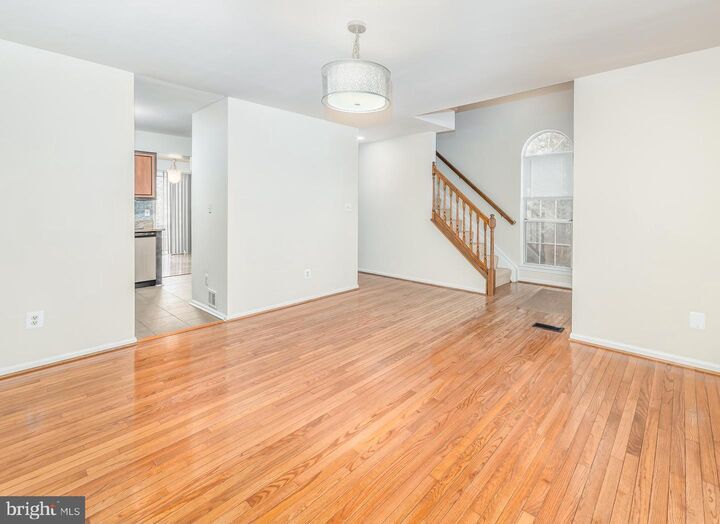 Property Photo: 6145 Stonepath Circle VA 20120