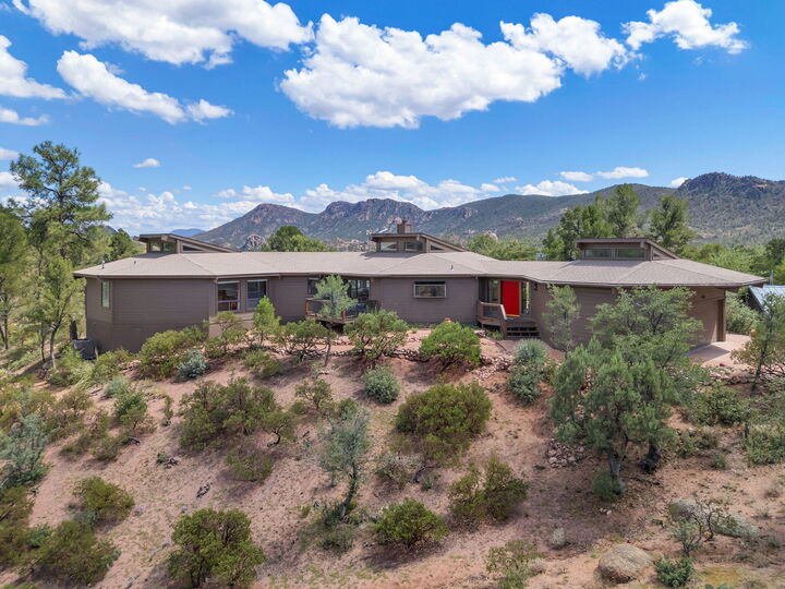 Property Photo: 1111 S Sutton Road AZ 85541