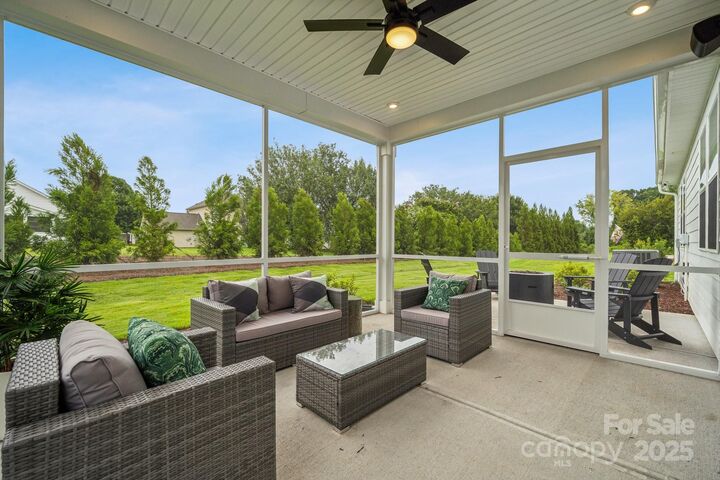 Property Photo: 3045 Bent Willow Drive NC 28079