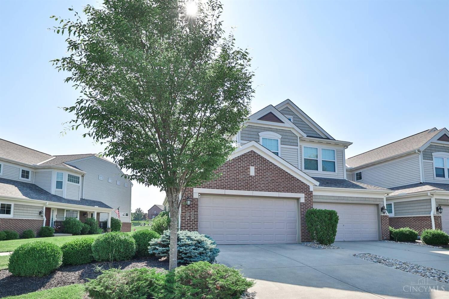 Property Photo:  