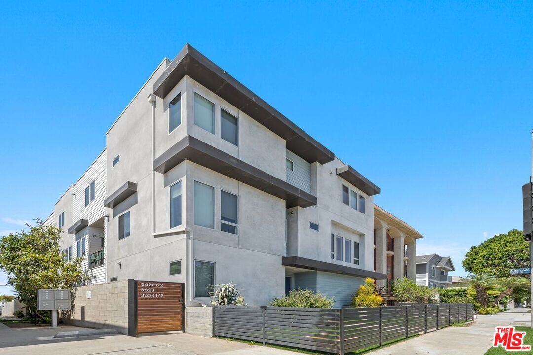 Property Photo:  3623 1/2 S Centinela Ave  CA 90066 