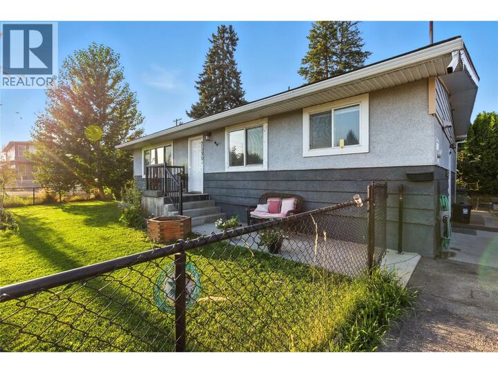 Property Photo:  2590 Tranquille Road  BC V2B 3N8 
