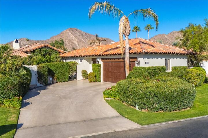 Property Photo: 48225 Via Solana CA 92253