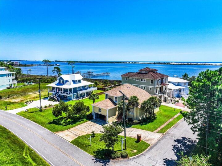 Property Photo:  564 Parish Boulevard  FL 32569 