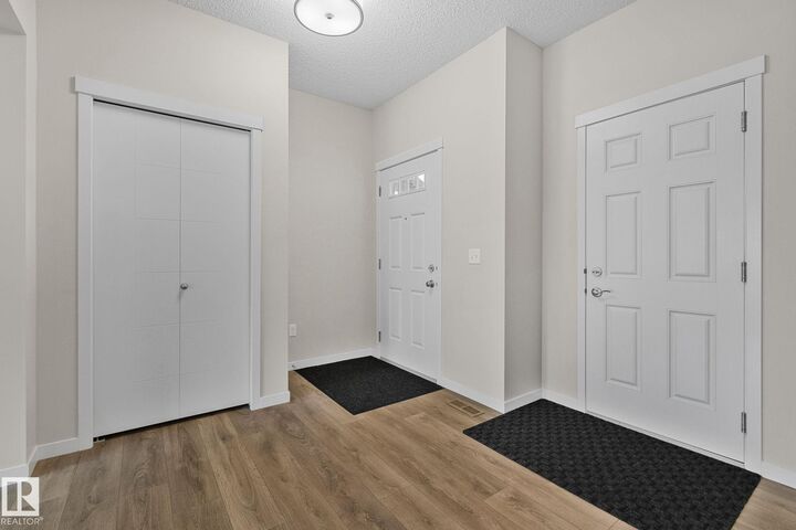 Property Photo: 1436 29 Street NW AB T6T 1A8